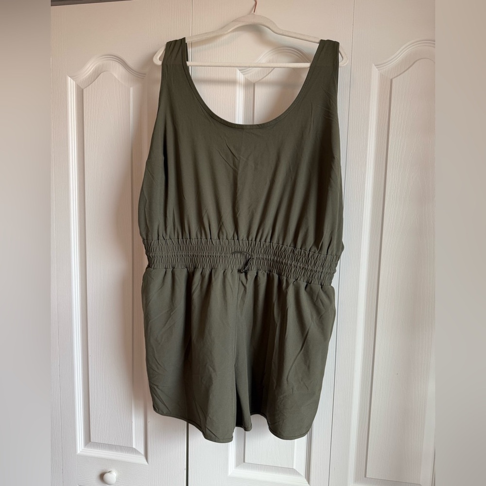 Abercrombie & Fitch Army Green Romper - Size XXLP 💕